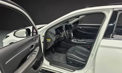 Hyundai Sonata 2020, 54825 км, за 12480.29 USD - фото 11