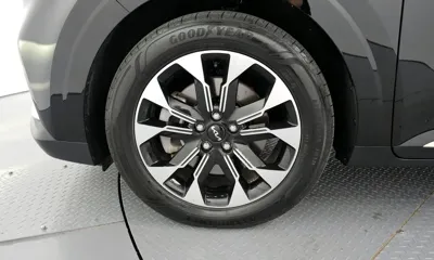 Kia Canival 2023, 29838 км, за 19478.84 USD