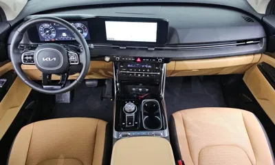 Kia Canival 2023, 29838 км, за 19478.84 USD - фото 7