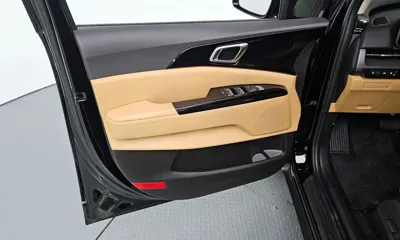 Kia Canival 2023, 29838 км, за 19478.84 USD - фото 24