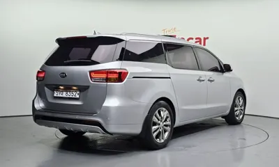 Kia Canival 2016, 144278 км, за 5993.49 USD