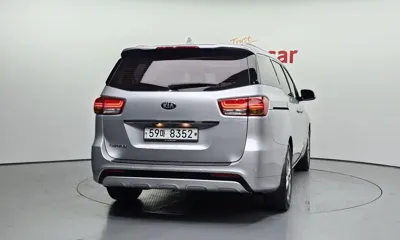 Kia Canival 2016, 144278 км, за 5993.49 USD