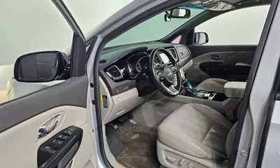 Kia Canival 2016, 144278 км, за 5993.49 USD - фото 10