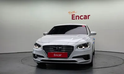 Hyundai Grandeur 2018, 81788 км, за 10241.16 USD