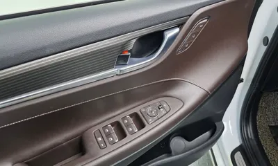 Hyundai Grandeur 2018, 81788 км, за 10241.16 USD - фото 12