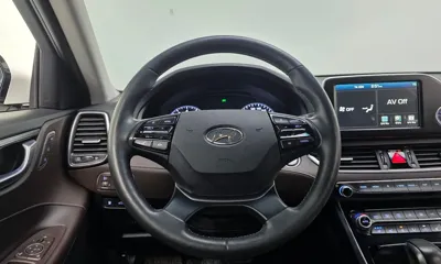 Hyundai Grandeur 2018, 81788 км, за 10241.16 USD - фото 14