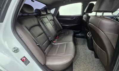 Hyundai Grandeur 2018, 81788 км, за 10241.16 USD - фото 20
