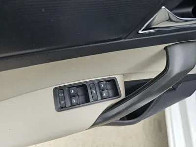 Skoda Rapid 2016, 50000 км, за 2619.14 USD - фото 7