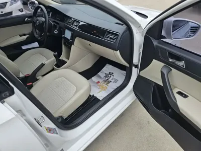 Skoda Rapid 2016, 50000 км, за 2619.14 USD - фото 17