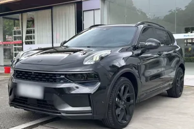 Lynk & Co 01 · 2021 год