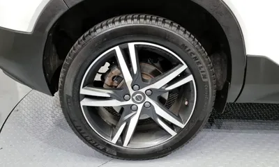 Volvo XC40 2021, 126093 км, за 12808.72 USD