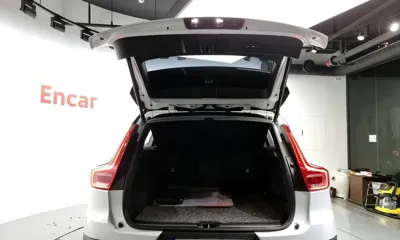 Volvo XC40 2021, 126093 км, за 12808.72 USD - фото 20