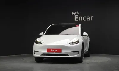Tesla Model Y 2024, 32851 км, за 27952.93 USD