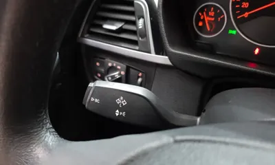 BMW 3-Series 2018, 79074 км, за 10834.22 USD - фото 20