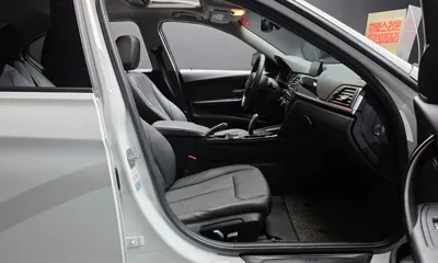BMW 3-Series 2018, 79074 км, за 10834.22 USD - фото 26
