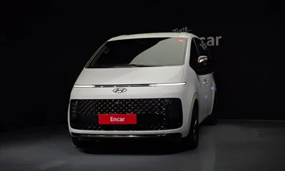 Hyundai Staria 2022, 50001 км, за 20482.32 USD