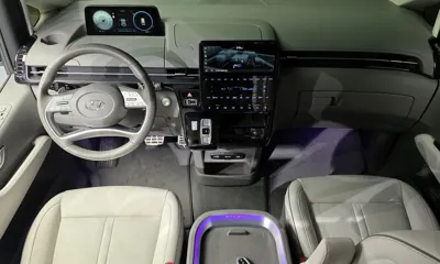 Hyundai Staria 2022, 50001 км, за 20482.32 USD - фото 7