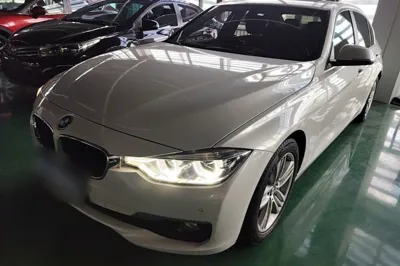 BMW 3 Series · 2017 год