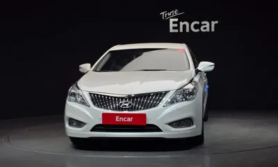 Hyundai Grandeur 2013, 135017 км, за 3898.25 USD