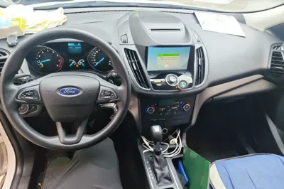 Ford Kuga 2017, 87000 км, за 7112 USD - фото 6