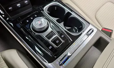 Kia Canival 2023, 48374 км, за 19867.53 USD - фото 9