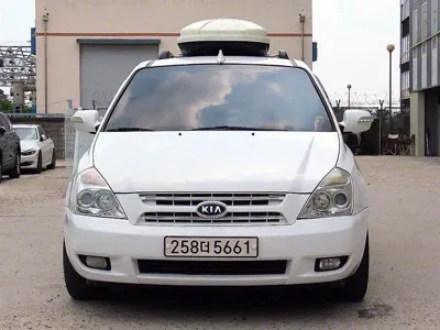 Kia Canival · 2008 год
