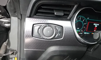 Ford Mustang 2018, 55511 км, за 12019.76 USD - фото 20