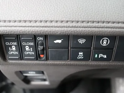Honda Odyssey 2023, 18420 км, за 31788.05 USD - фото 10