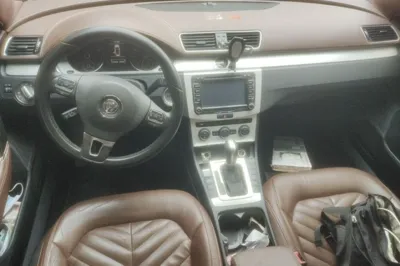 Volkswagen Magotan 2015, 155100 км, за 6772 USD
