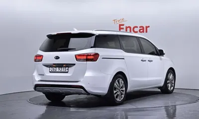 Kia Canival 2015, 147362 км, за 7069.71 USD
