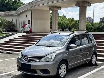 Nissan Livina · 2015 год