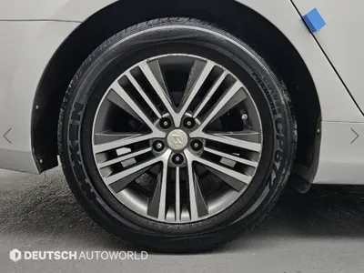 Hyundai Grandeur 2014, 211317 км, за 3144.28 USD