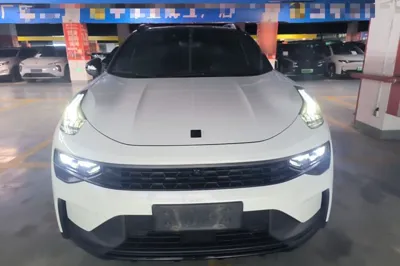 Lynk & Co 01 2021, 83400 км, за 13401 USD