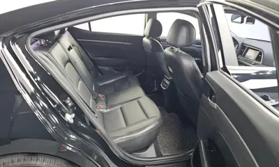 Hyundai Avante 2016, 173987 км, за 4951.14 USD - фото 12