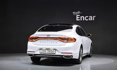 Hyundai Grandeur 2019, 74171 км, за 15157.44 USD