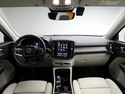Volvo XC40 2026, 2962 км, за 28651.42 USD - фото 15