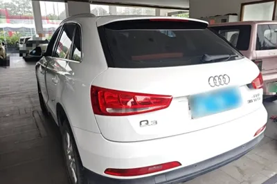 Audi Q3 2015, 112400 км, за 8208 USD