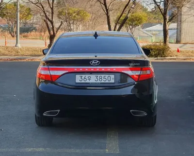 Hyundai Grandeur 2014, 130723 км, за 5279.15 USD