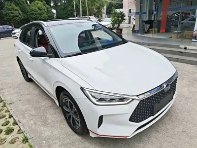 BYD e2 2021, 105399 км, за 6341.7 USD