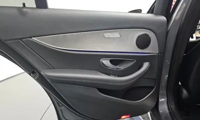 Mercedes-Benz E-Class 2019, 72211 км, за 14000.12 USD - фото 25