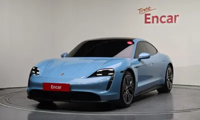 Porsche Taycan · 2021 год