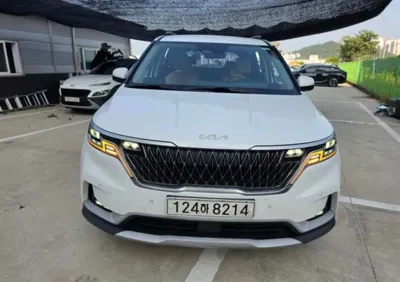 Kia Canival · 2023 год