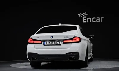 BMW 5-Series 2021, 45792 км, за 27259.58 USD