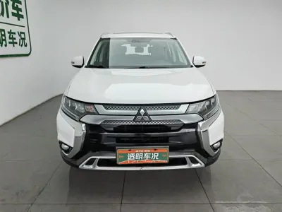Mitsubishi Outlander 2020, 60199 км, за 6994.24 USD
