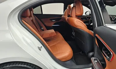 Mercedes-Benz C-Class 2023, 34449 км, за 27410.57 USD - фото 12