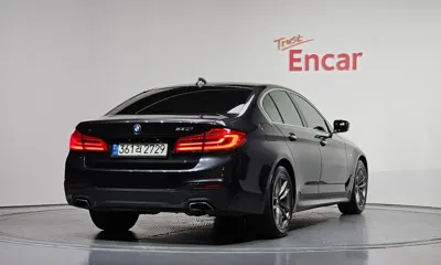 BMW 5-Series 2018, 200965 км, за 11164.74 USD