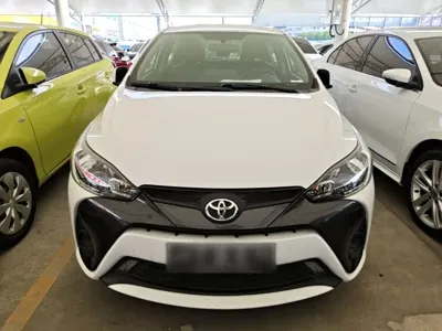 Toyota Yaris L 2018, 90500 км, за 4855.7 USD