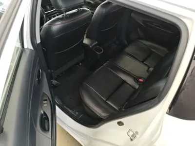 Toyota Yaris L 2018, 90500 км, за 4855.7 USD - фото 17