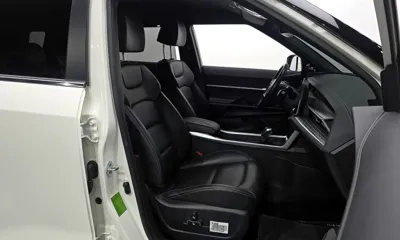 KG_Mobility_Ssangyong Torres 2024, 40869 км, за 15960.92 USD - фото 10