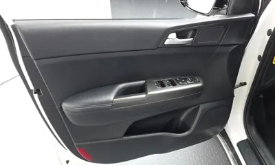 Kia Sportage 2018, 126146 км, за 9120.53 USD - фото 24